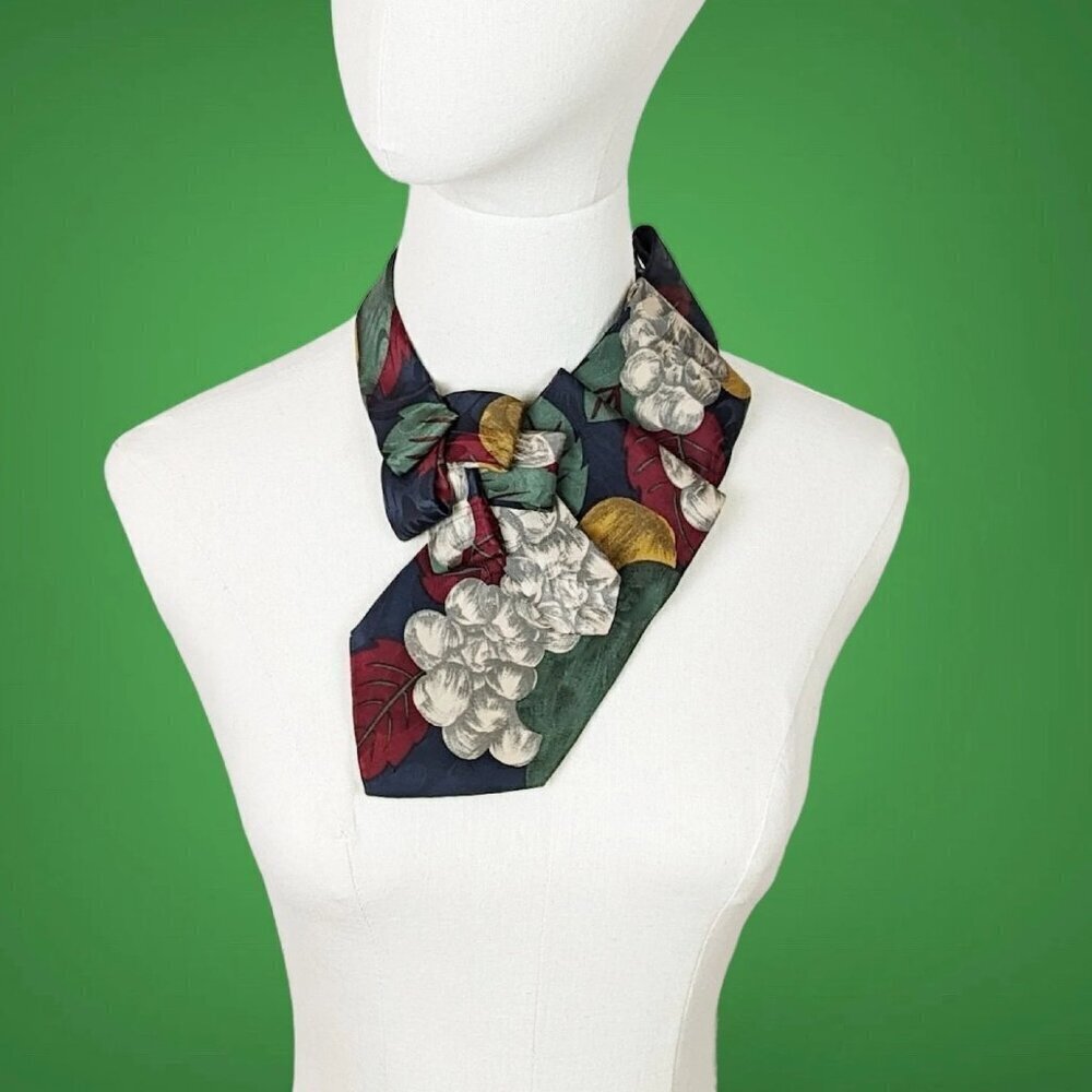 BNWT Ogsplosh Women's Fall Ascot Scarf Size Medium - Picture 2 of 7